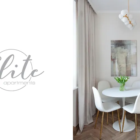 Elite Old Town Premium